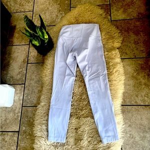 Lululemon wunder train, light blue leggings, 25”